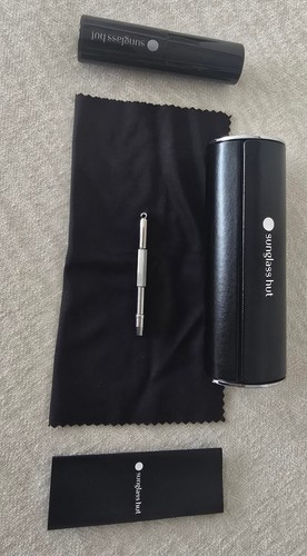 Sunglass hut eyeglass cleaning - sunglass,